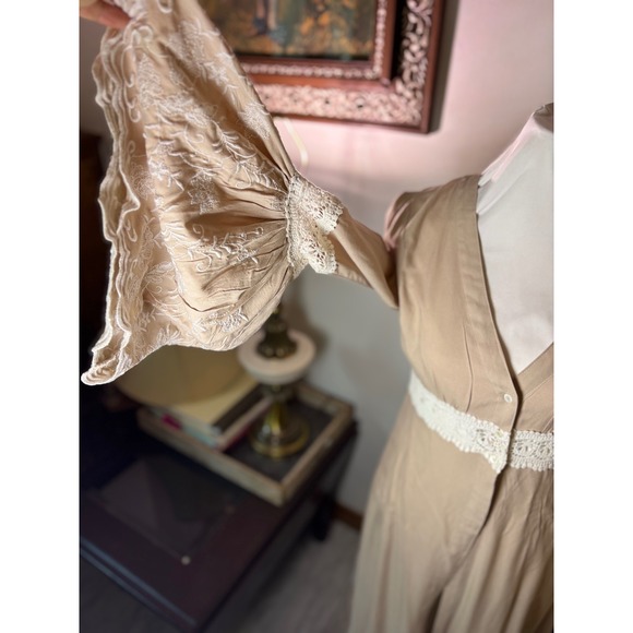 Venus Women's US 2 Boho Bell Sleeve Crochet Trim Maxi Cardigan Duster Sand Tan - Picture 6 of 11